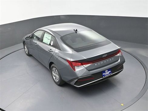New 2026 Hyundai Elantra SE image 25