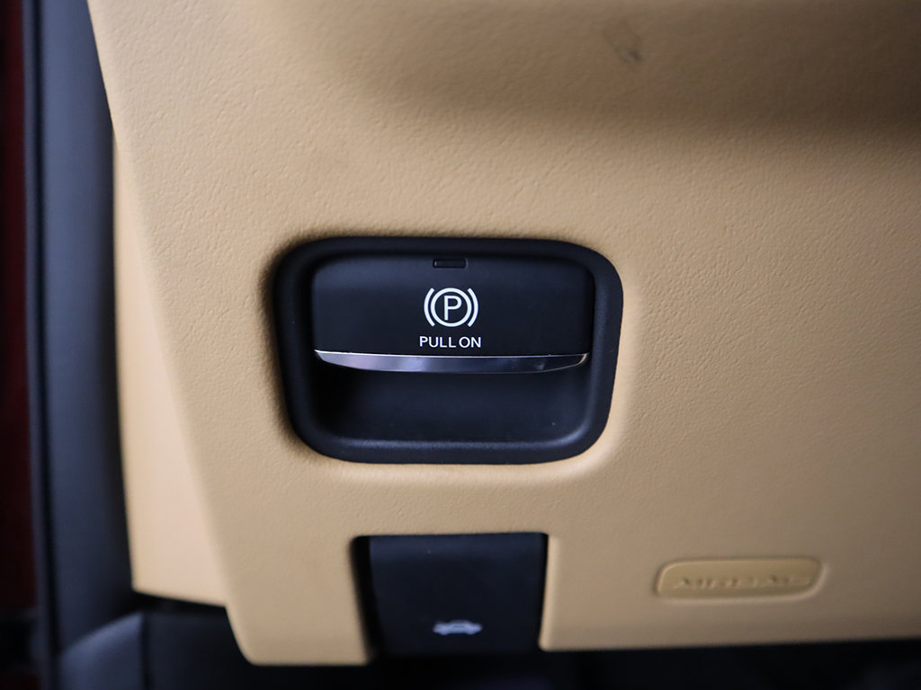 Used 2024 Jeep Grand Cherokee Summit AWD/4WD image 46