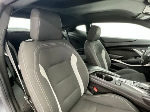 Used 2022 Chevrolet Camaro LT RWD image 13