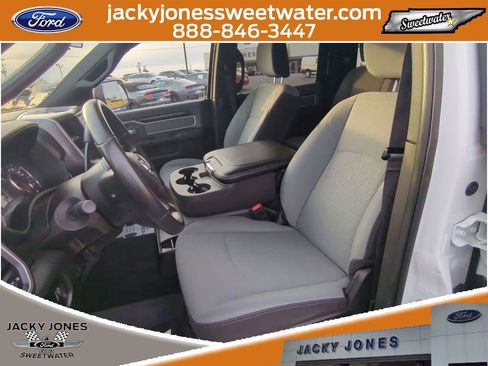 Used 2022 RAM 2500 Big Horn w/ Cold Weather Group image 11