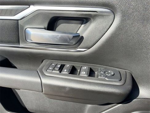 New 2026 RAM 1500 4x4 Crew Cab image 19