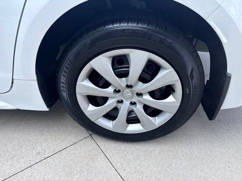 Used 2023 Toyota Corolla LE FWD image 11