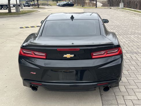 Used 2017 Chevrolet Camaro LT image 9