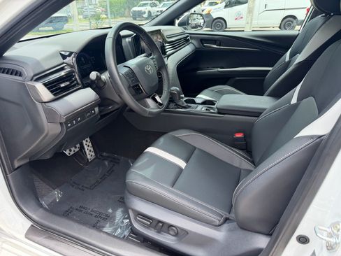Used 2026 Toyota Camry SE FWD image 11