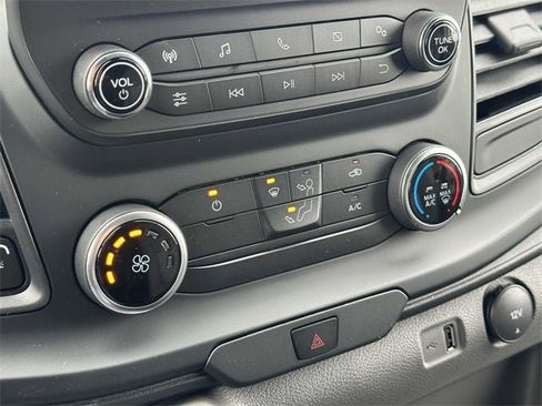 New 2025 Ford Transit 250 148 Medium Roof image 15