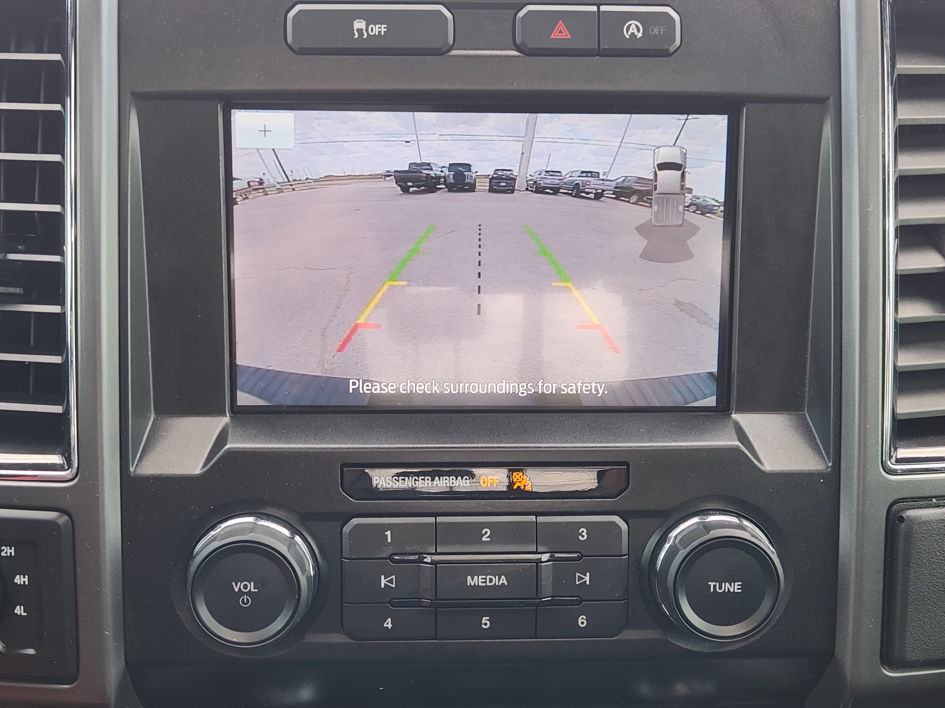 Used 2019 Ford F150 XLT w/ Equipment Group 302A Luxury AWD/4WD image 18