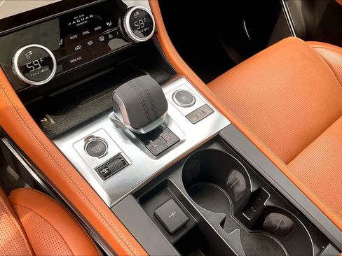Used 2025 Jaguar F-PACE R-Dynamic S AWD/4WD image 16