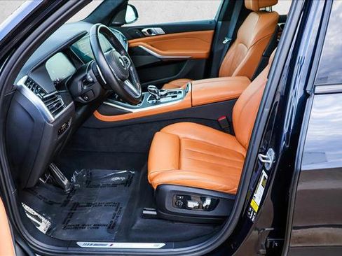Used 2022 BMW X7 M50i w/ Dynamic Handling Package image 12