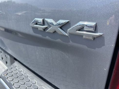 Used 2023 RAM 1500 Classic SLT AWD/4WD image 13