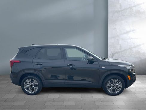 Used 2026 Kia Seltos LX AWD/4WD image 7