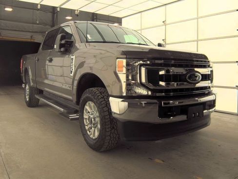 Used 2020 Ford F250 XLT w/ FX4 Off-Road Package image 1