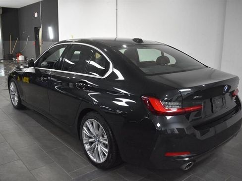 Used 2024 BMW 330i Sedan w/ Convenience Package RWD image 5
