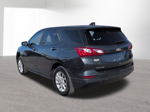 Used 2021 Chevrolet Equinox LS w/ LS Convenience Package AWD/4WD image 7