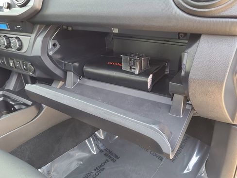 Used 2021 Toyota Tacoma image 22