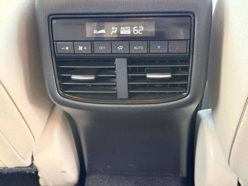 Used 2018 MAZDA CX-9 Touring FWD image 26