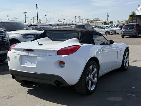 Used 2008 Pontiac Solstice GXP w/ Premium Package image 10