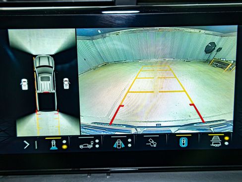 Used 2023 GMC Sierra 1500 AT4X image 24