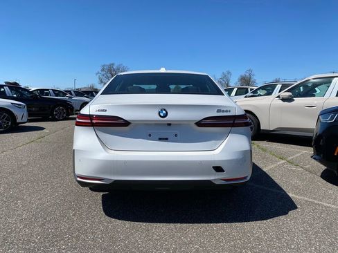 New 2026 BMW 530i xDrive AWD/4WD image 3