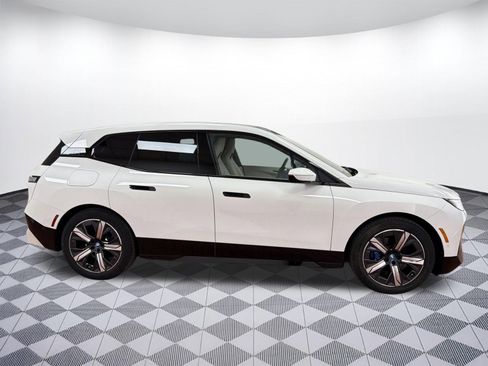 Certified 2023 BMW iX xDrive50 w/ Premium Package image 8