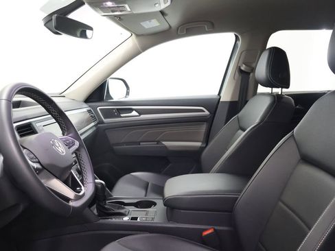 Used 2023 Volkswagen Atlas SE image 13