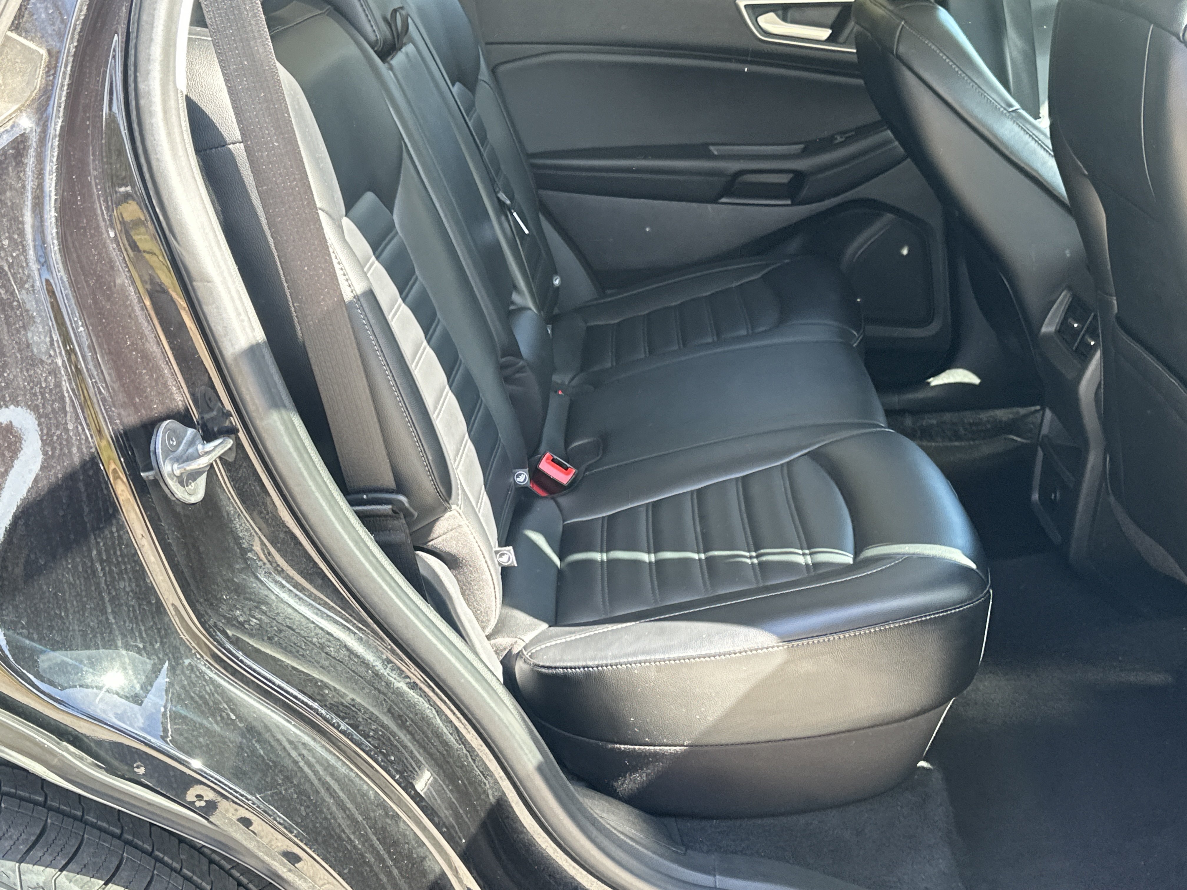Used 2024 Ford Edge SEL AWD/4WD image 15