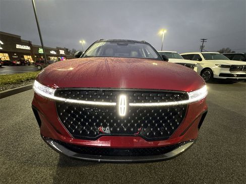 New 2026 Lincoln Nautilus Reserve w/ Jet Appearance Package image 27