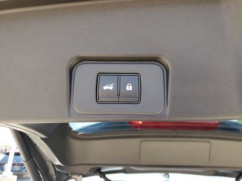 Used 2026 Nissan Rogue SL FWD image 7
