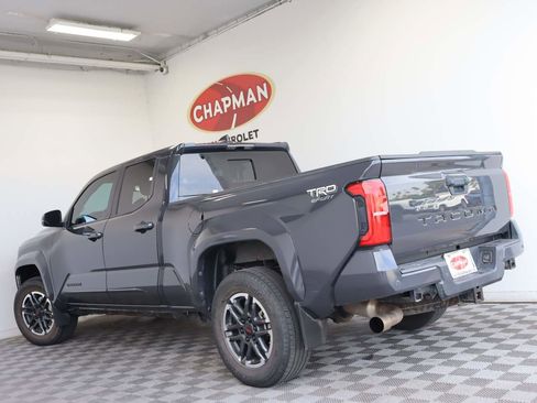 Used 2024 Toyota Tacoma TRD Sport w/ TRD Sport Upgrade Package RWD image 4