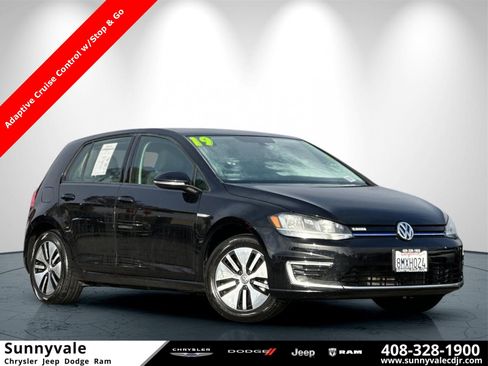 Used 2019 Volkswagen e-Golf SE w/ Driver Assistance Package image 1