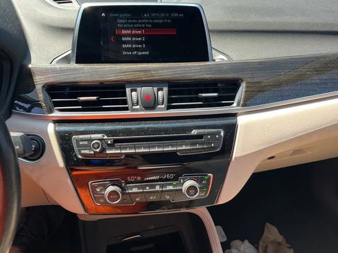 Used 2018 BMW X1 sDrive28i w/ Convenience Package FWD image 18