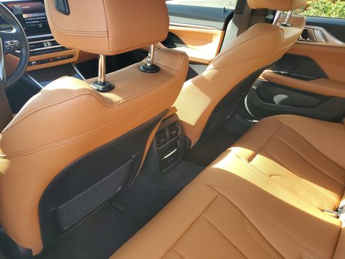 Used 2023 BMW i4 eDrive35 w/ Premium Package image 12