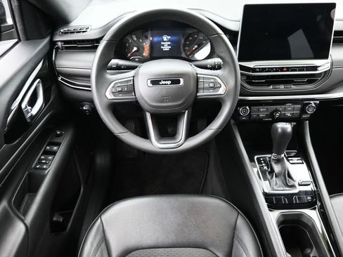 Used 2022 Jeep Compass Altitude image 13