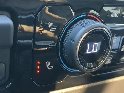 Used 2025 Chevrolet Silverado 1500 LT Trail Boss w/ Convenience Package II image 24