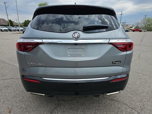 Used 2023 Buick Enclave Essence FWD image 7