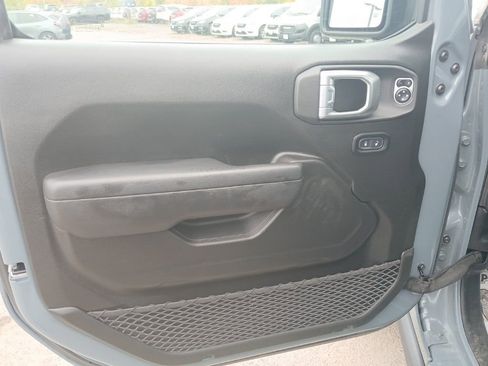 Used 2024 Jeep Wrangler Unlimited AWD/4WD image 22