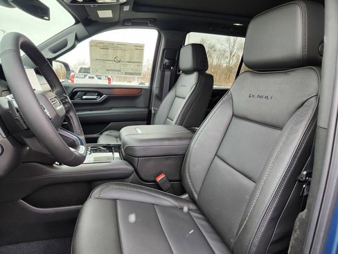 New 2026 GMC Yukon Denali image 17