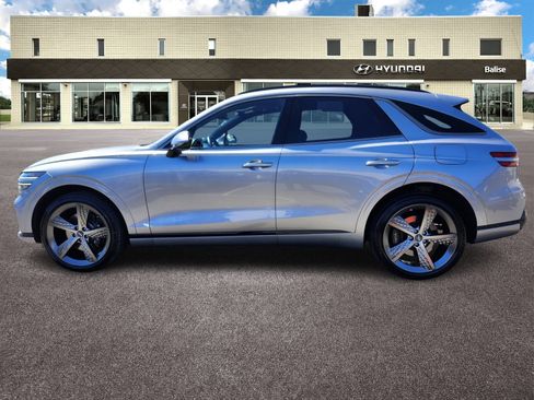 Used 2024 Genesis GV70 2.5T w/ Sport Prestige Package image 6