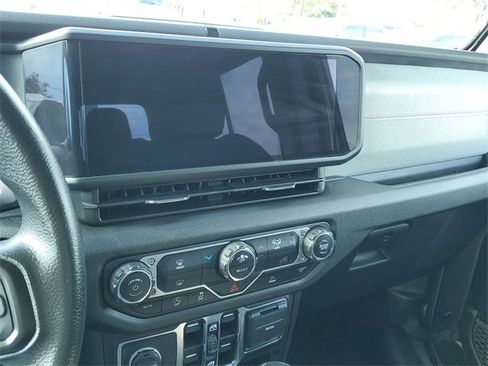 Used 2024 Jeep Gladiator Sport image 28