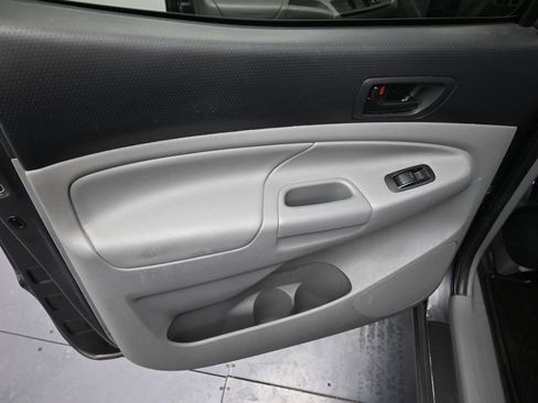 Used 2015 Toyota Tacoma 4x4 Double Cab image 23