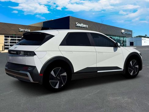New 2026 Hyundai Ioniq 5 SEL image 9