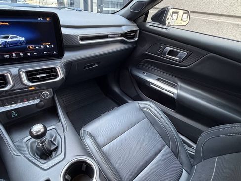 Used 2025 Ford Mustang GT Premium RWD image 16