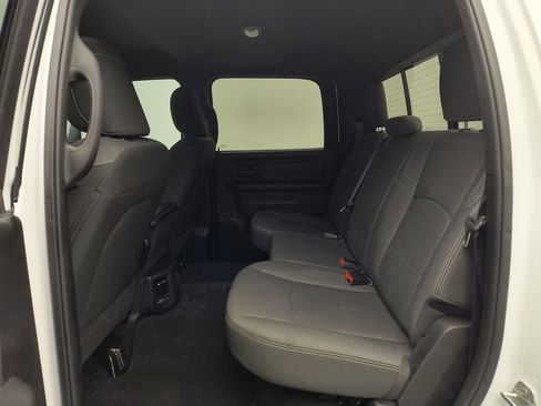 Used 2024 RAM 3500 Tradesman w/ Chrome Appearance Group AWD/4WD image 12