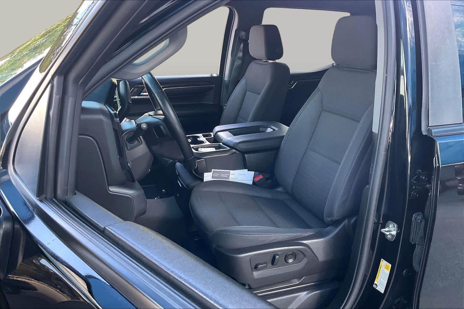 Used 2024 Chevrolet Silverado 1500 RST RWD image 9