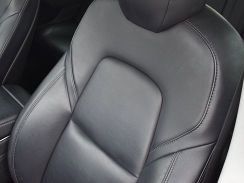 Used 2020 Tesla Model 3 Standard Range image 12