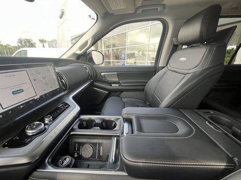 New 2027 Ford Expedition Max Platinum w/ Driver's Package RWD image 17
