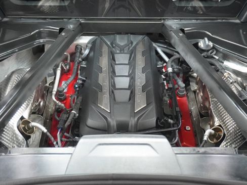 Used 2022 Chevrolet Corvette Stingray Preferred Cpe w/ Z51 Performance Package RWD image 32