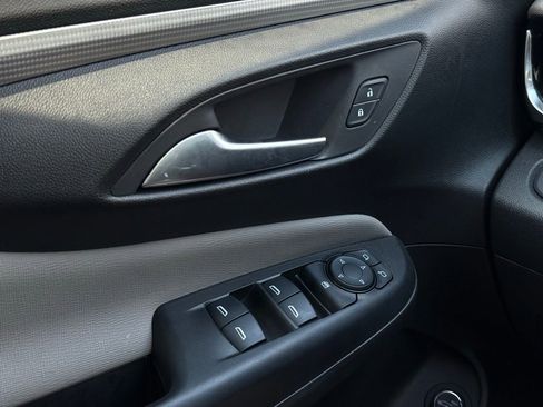 Used 2024 Buick Envista Avenir image 21