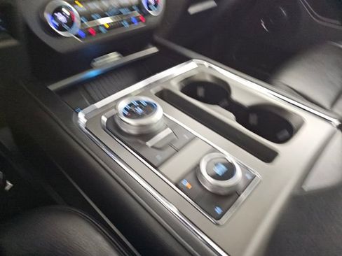 Certified 2021 Ford Expedition XLT image 33