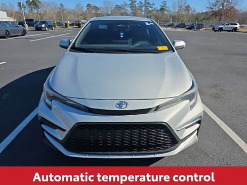 Used 2023 Toyota Corolla SE image 16