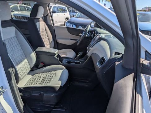 Used 2024 Chevrolet Equinox LS w/ LS Convenience Package image 20